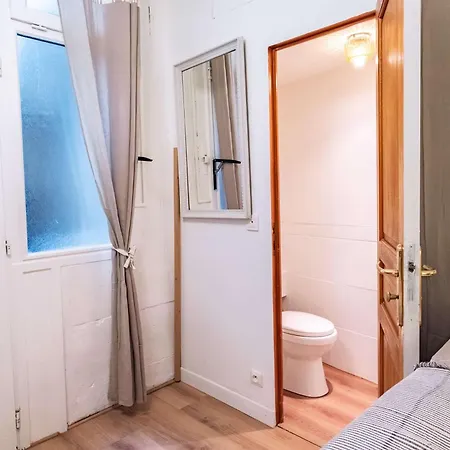 6 Guests Flat In Heart Of - Pompidou Apartment Paris